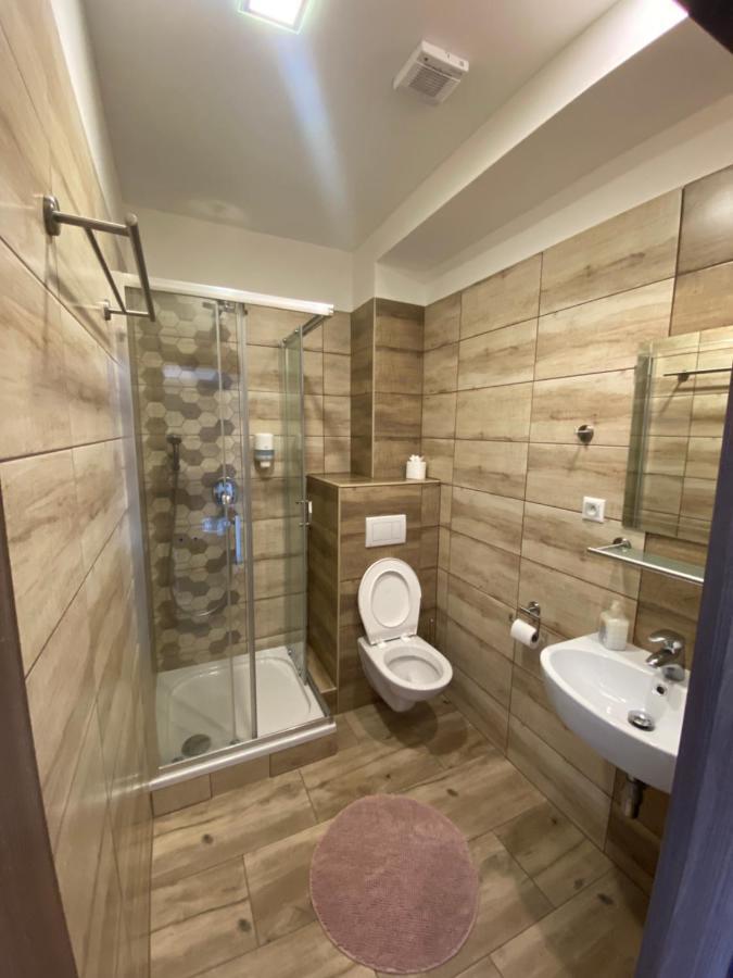 Penzion&restaurant Teplanka Považská Bystrica Buitenkant foto
